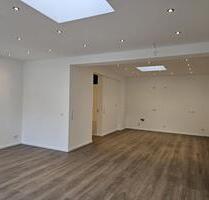 Hochwertig sanierte 3,5-Zimmer-Wohnung im Zentrum von Bergisch Gladbach – Erstbezug