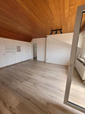 Foto - Wohnung Bischofsheim - Terrasse- teilmöbliert -Nähe FFMMZWI