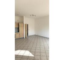 Großzügige 1.Zi.-Wohnung mit EBK und Waschmaschine - Bruchköbel