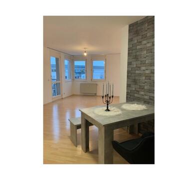 Foto - 3-Zi.-Wohnung mit 2 Balkonen & EBK – ruhige Lage