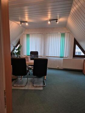 Foto - Untervermietung Büroraum - 110,00&nbsp;EUR Kaltmiete, ca.&nbsp; 4,00&nbsp;m&sup2;