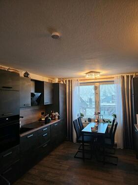 Foto - Moderne Maisonette-Oberwohnung + Balkon, Stellplatz + Neuer Küche