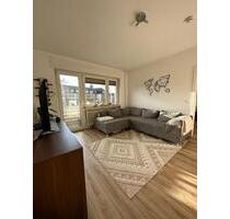 Gepflegte 2 ZKB Wohnung mit Balkon in zentraler Lage - Mannheim Neckarstadt-Ost