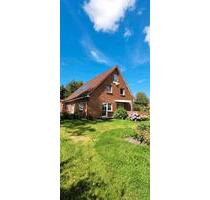 Haus mit Grundstück - 419.000,00&nbsp;EUR Kaufpreis, ca.&nbsp; 175,00&nbsp;m&sup2; in Hage (PLZ: 26524)