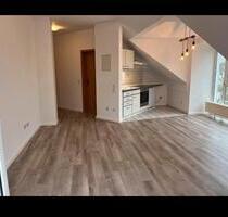 Helle 1-Zimmer Wohnung mit EBK, Balkon & TG-verfügbar ab 122026 - Waldkraiburg
