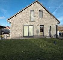 Bezugsfertiges Neubau- Einfamilienhaus Baujahr 2023 in Gronau - Gronau (Leine)