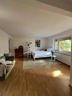 Foto - Großes möbliertes Zimmer zur Zwischenmiete