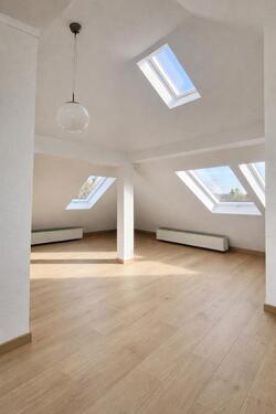 Foto - 4-Zimmer Maisonette mit Kaminzimmer & 2 Dachterrassen