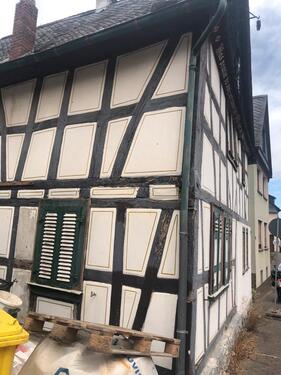 Foto - Altes Schnäppchen - Fachwerkhaus in Manubach