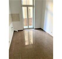 Helle moderne 2- Raum Wohnung mit Balkon zum Innenhof und Wohnräume in ruhiger Seitenstraße gelegen. - Magdeburg Leipziger Straße