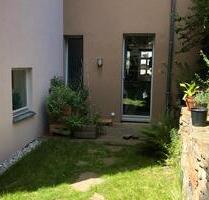 Charmante 1-Zimmer-Gartenwohnung mit Südterrasse – zu vermieten - Freiberg