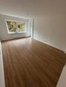 Foto - Frisch renovierte 2,5 Zimmer Wohnung mit Balkon