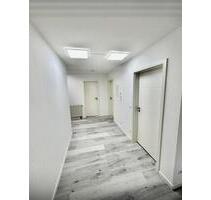 Großzügige 2 Zi-Whg mit Terrasse, Einbauk., TG in 78554 Aldingen