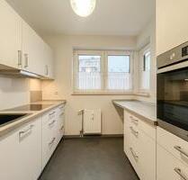 Helle, ruhige 3 Zimmerwohnung mit Terrasse und TG Stellplatz in zentraler Lage! - Wedel