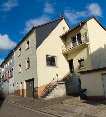 Foto - geräumiges Einfamilienhaus mit Garten