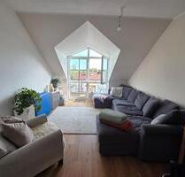 Helle 2-Zimmer-Dachgeschosswohnung mit großem Süd-Balkon - Neufahrn bei Freising Mintraching-Grüneck