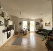 ANFRAGESTOPP Lichtdurchflutete, charmante Wohnung mit EBK - Erfurt Johannesplatz