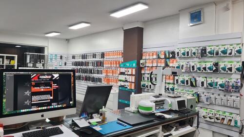 Foto - Handy laden zum vermieten - 1.300,00&nbsp;EUR Kaltmiete, ca.&nbsp; 90,00&nbsp;m&sup2;