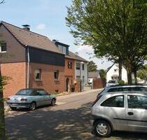 Einfamilienhaus für Handwerker mit sehr schöner Aufteilung - Langenfeld (Rheinland)