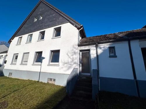 Foto - Charmante Doppelhaushälfte mit Potenzial