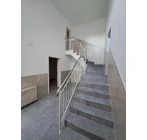 Neuwertige 2 Zi. DG-Wohnung im Zentrum - Bad Oldesloe