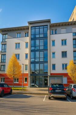 Foto - Attraktive 2-Zimmer Wohnung 64qm mit Garten und Tiefgarage