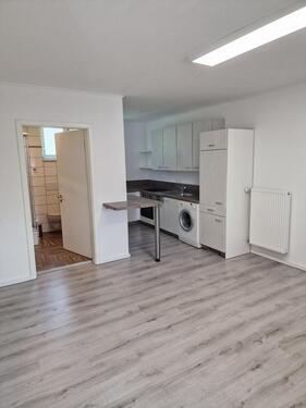 Foto - Vermiete Teil möbliertes Single Apartment-Einzimmerwohnung