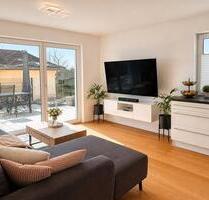 PRIVATVERKAUF - Moderne 3‑Zimmer‑EG‑Wohnung mit Terrasse & Garten - Schönberg