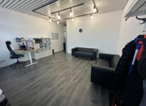 Foto - Büroraum 33qm zu vermieten - 560,00 EUR Kaltmiete,