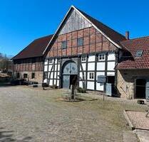 Reiterhof zu verkaufen - 670.000,00&nbsp;EUR Kaufpreis, ca.&nbsp; 270,00&nbsp;m&sup2; in Dörentrup (PLZ: 32694)