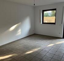 2ZKB helle, ruhige & renovierte Erdgeschosswohnung mit Garten - Hövelhof