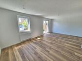 Foto - Komplett saniert, statt nur renoviert 2 Raum Wohnung mit Terrasse
