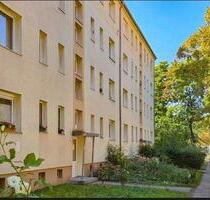 3-Raumwohnung mit Balkon,Blick ins Grüne, Einbauküche - Halle (Saale) Damaschkestraße