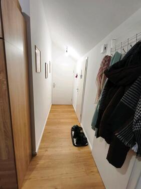 Foto - 1 Zimmer DG Wohnung - 420,00&nbsp;EUR Kaltmiete, ca.&nbsp; 31,00&nbsp;m&sup2;