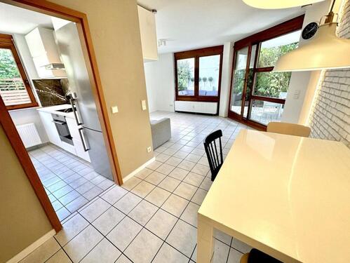 Foto - Ruhige EG-Gartenwohnung,Terrasse, Modernisiert, Möbliert, Keller