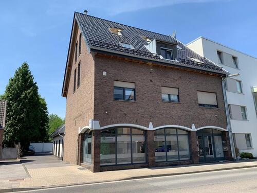 Foto - Schönes Start Up Büro mit Fenster Front in der Südstraße