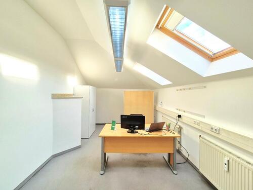 Foto - Büro am grünen Herzen Dresdens - 455,00&nbsp;EUR Kaltmiete,