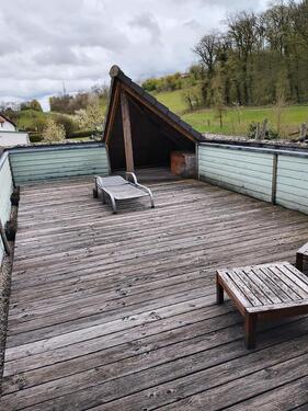 Foto - Idyllische 2,5 Zi. DG Wohnung mit riesiger Dachterrasse
