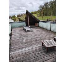 Idyllische 2,5 Zi. DG Wohnung mit riesiger Dachterrasse - Bretzfeld