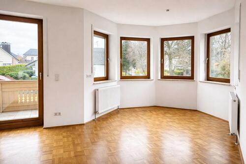 Foto - Helle 6-Zimmer-Wohnung mit 2 Balkonen in exklusiver Lage!