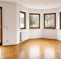 Helle 6-Zimmer-Wohnung mit 2 Balkonen in exklusiver Lage! - Bad Füssing