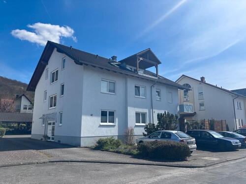 Foto - 3‑Zimmer‑Wohnung 80qm im 1. Stock innerhalb einer 7‑WG‑Einheit.