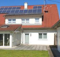 6 Zimmer, 2 Ebenen, Wintergarten & separater Bereich – Wohnen & Arbeiten perfekt - Sersheim