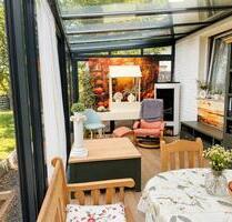Familienfreundliches Reihenendhaus mit Wintergarten und 474 m² - Holzminden