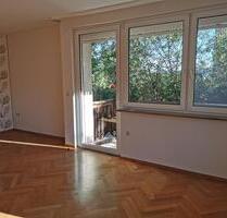 Zu Mieten: 3-Zimmer-Wohnung in Esslingen befristet auf 2,5 Jahre - Esslingen am Neckar Brühl