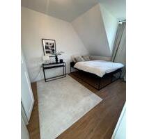 Gemütliche Dachgeschoss Wohnung Saniert - Köln Mülheim