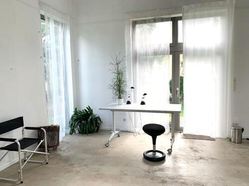 Foto - Kreativ Studio Atelier Space mit Pantry-Küche