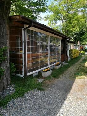 Foto - Wohnwagenanhänger mit Holzanbau - Luganer See - Porlezza