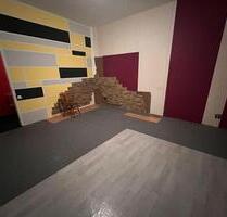 Großzügige 3-Zimmer-Wohnung mit 100 m² in zentraler Lage von Marne