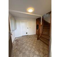 Helle Doppelhaushälfte mit kleinem Garten - Schrozberg